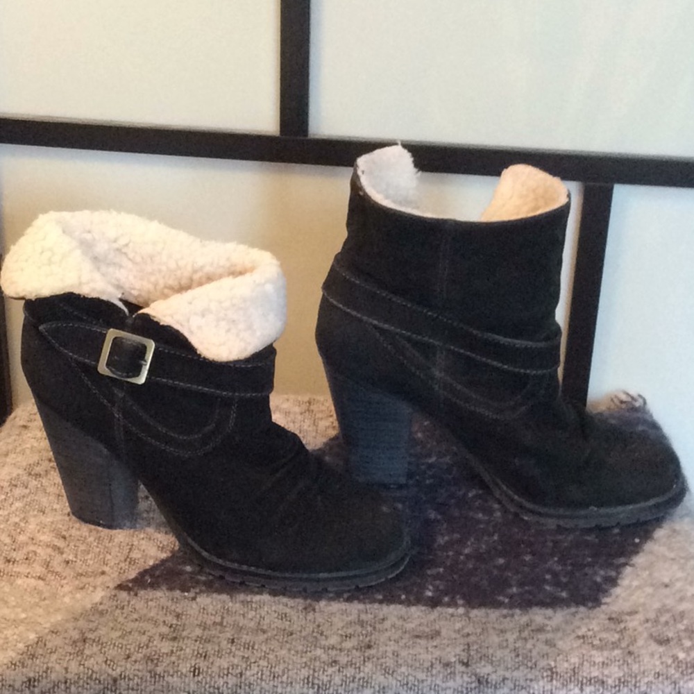 😍5/$20 ! Qupid faux fur trim high heel booties sz 8